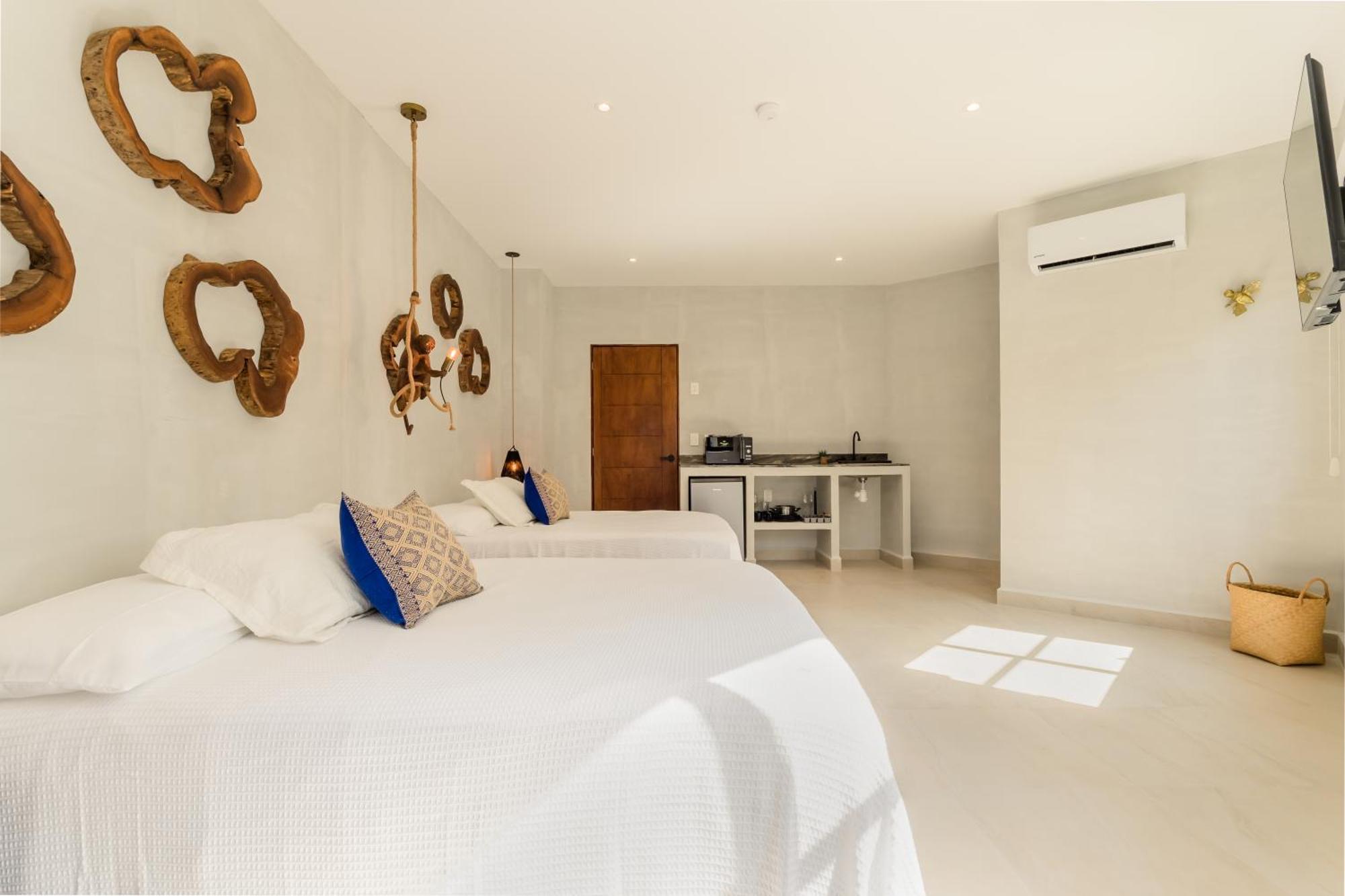 *Casa Aluxes- Guesthouse* Канкун Экстерьер фото